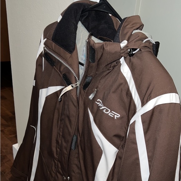 Spyder Jackets & Blazers - Women’s spyder ski jacket; brown and white.
